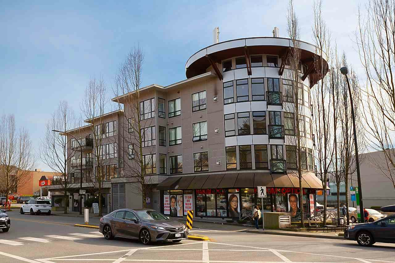 203-935 W 16th Street, North Vancouver, BC, V7P 1R2