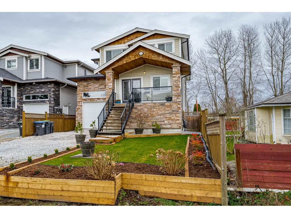 311 Johnston Street, New Westminster, BC, V3M 5H4