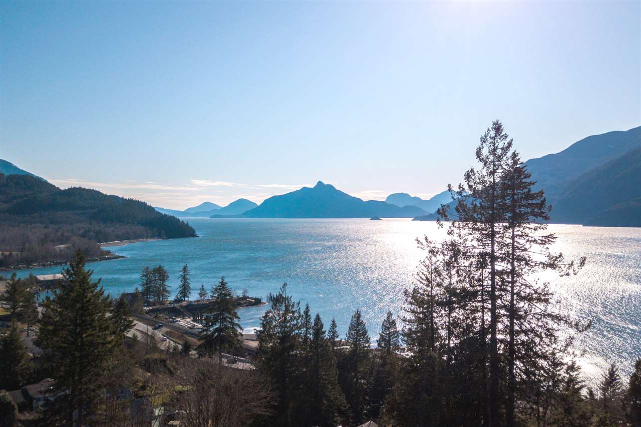 806 Rainbow Lane, Squamish, BC, V0N 1J0