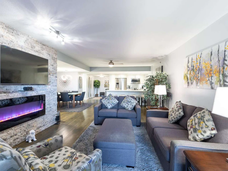 211 - 2665 W Broadway Street, Vancouver BC V6K 2G2