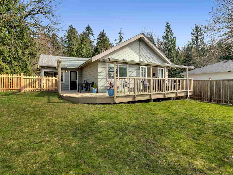 1744 Wolfe Street, North Vancouver, BC, V7M 2Z1