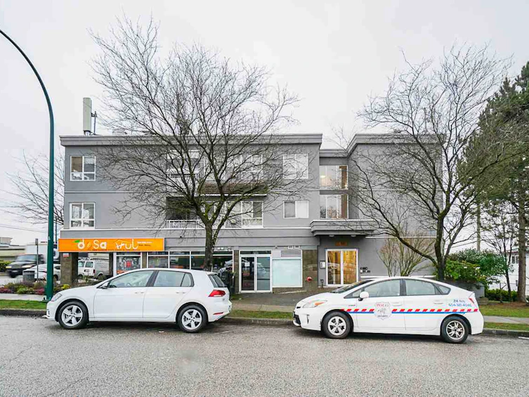 205-688 E 56th Avenue, Vancouver, BC, V5X 1R7