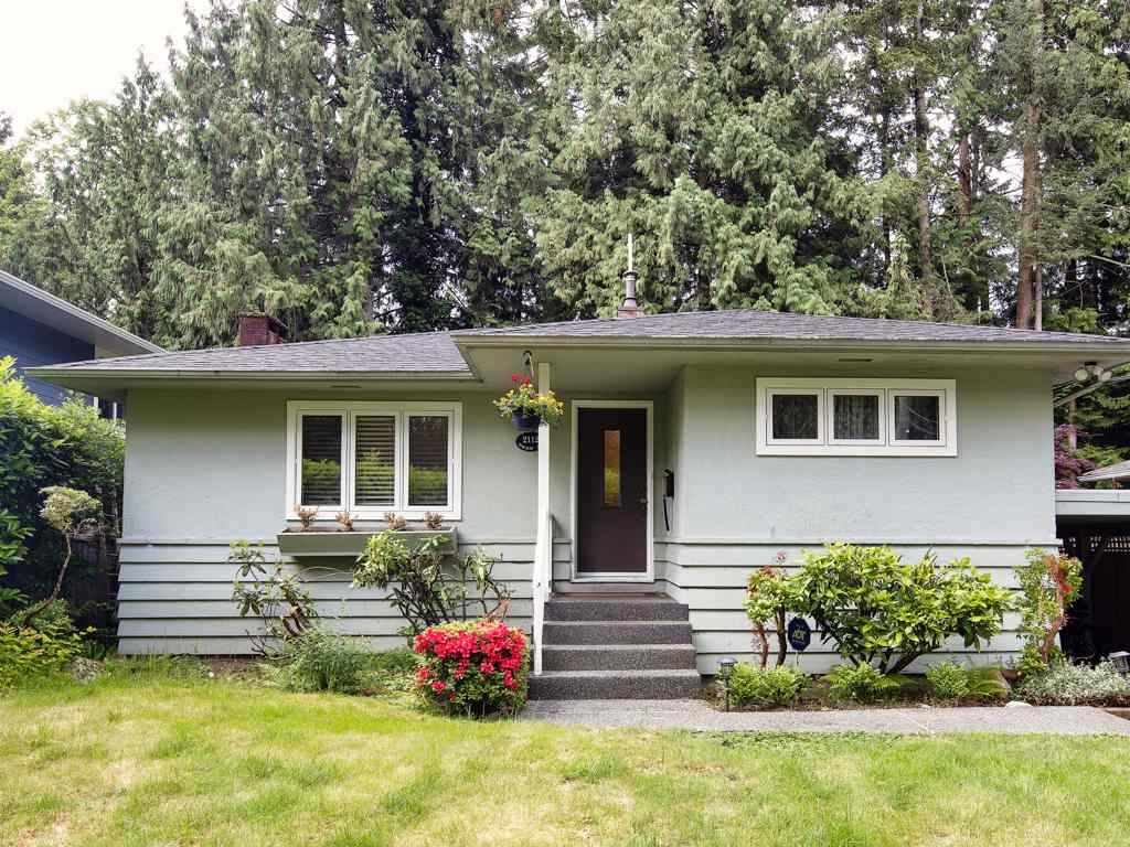2112 Mackay Avenue, North Vancouver, BC, V7P 2M7