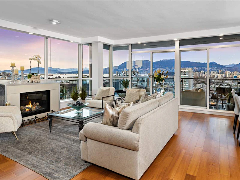 1002 - 1530 W 8th Avenue, Vancouver BC V6J 5M6