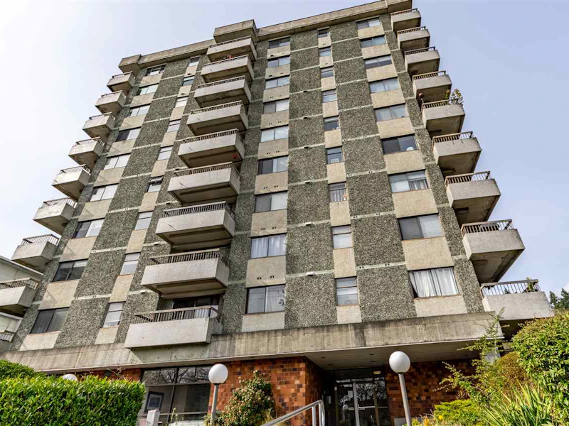 704 - 47 Agnes Street, New Westminster BC V3L 1E2