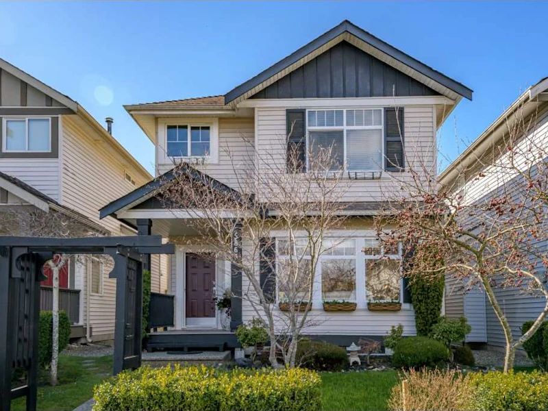 5863 148a Street, Surrey BC V3S 0R4