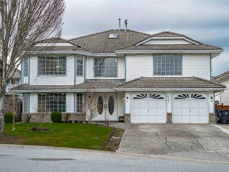 8339 134a Street, Surrey, BC, V3W 0Y1