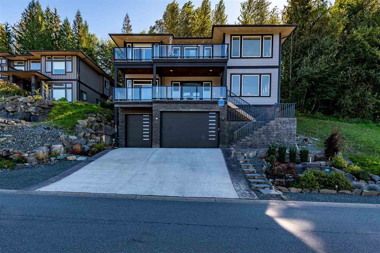 230-51075 Falls Court, Chilliwack, BC, V4Z 1K7