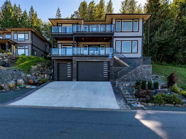 230-51075 Falls Court, Chilliwack, BC, V4Z 1K7