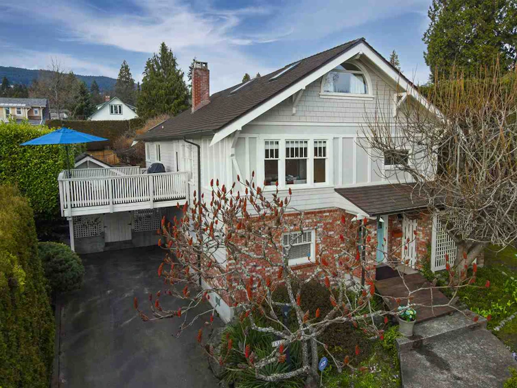 1319 Fulton Avenue, West Vancouver, BC, V7T 1N9