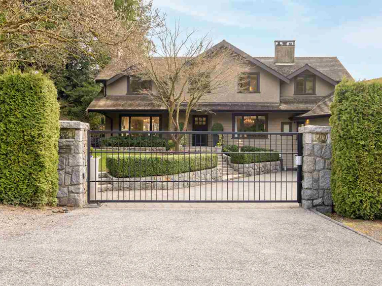 3790 Southridge Avenue, West Vancouver, BC, V7V 3J1