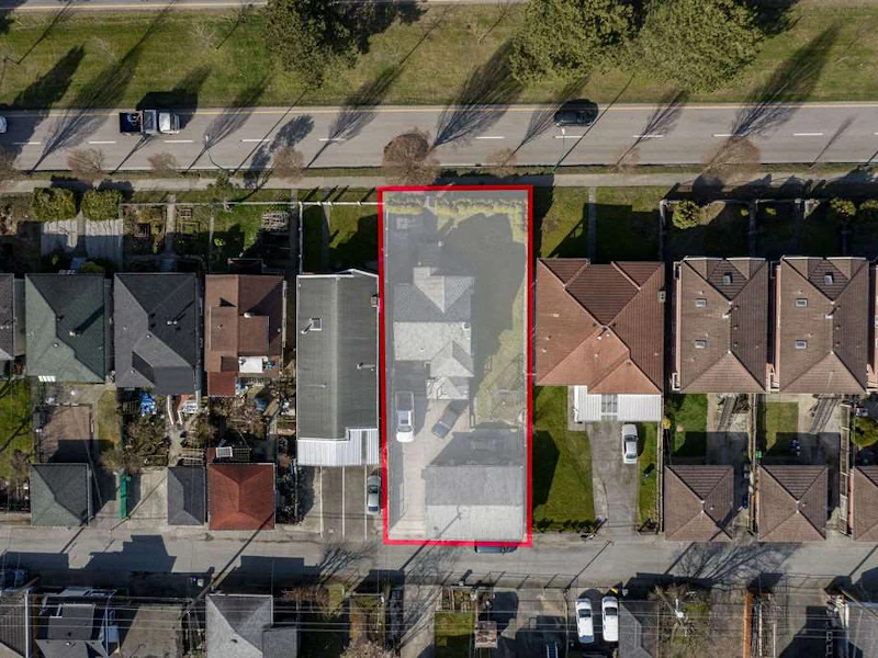2750 E 1st Avenue, Vancouver BC V5M 1A7