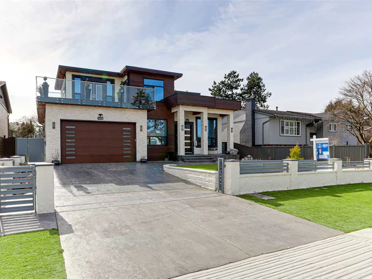 11058 83a Avenue, Delta, BC, V4C 2J5