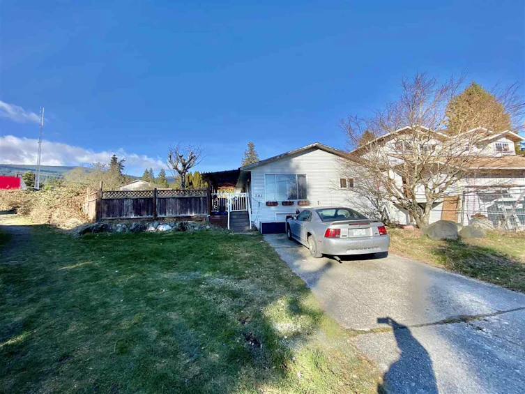 781 Cascade Crescent, Gibsons, BC, V0N 1V9