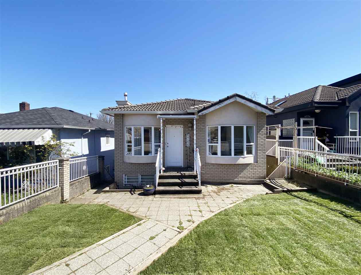 4766 Knight Street, Vancouver, BC, V5N 3N2