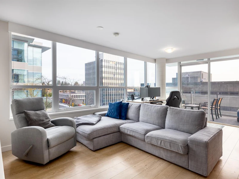 403 - 112 E 13th Street, North Vancouver BC