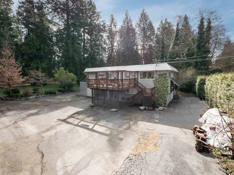 694 Henry Road, Gibsons BC