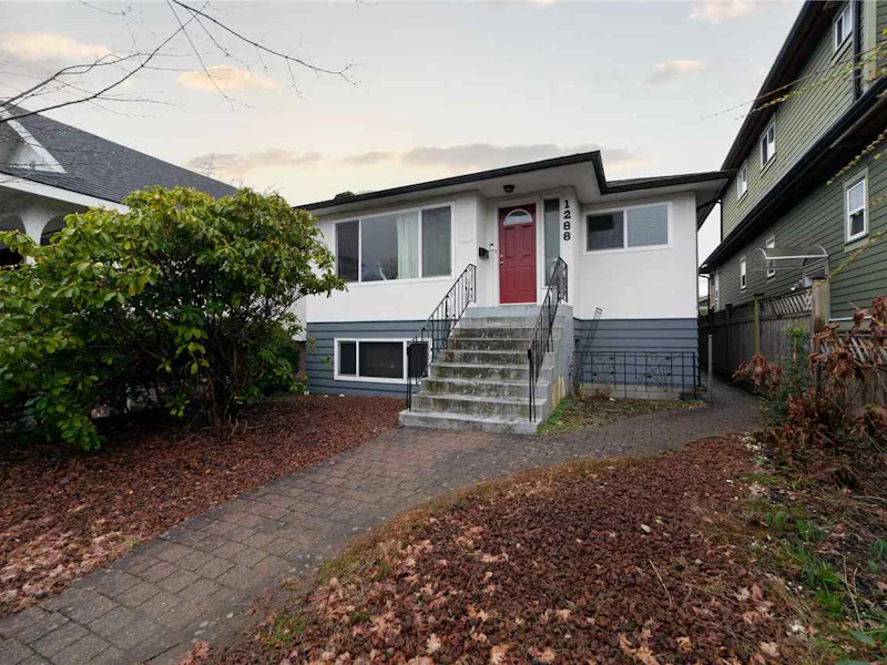 1288 E King Edward Avenue, Vancouver BC V5V 2G4