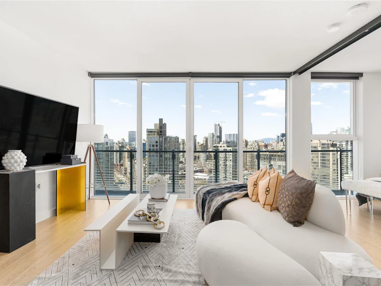 2901-89 Nelson Street, Vancouver, BC, V6Z 0E7