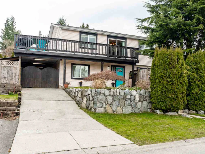 32221 Holiday Avenue, Mission BC V2V 5M4