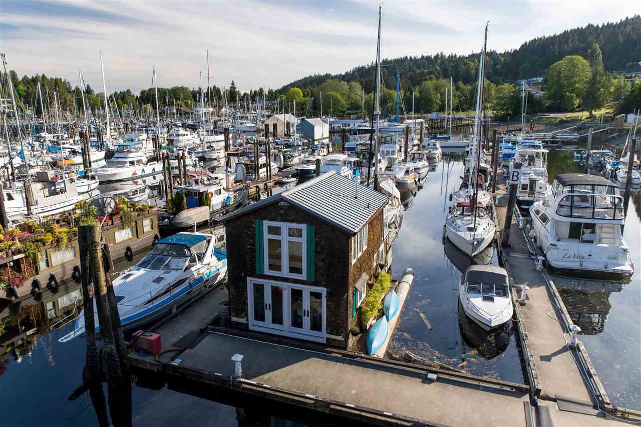 1 Shoal Channel, Gibsons, BC, V0N 1V0