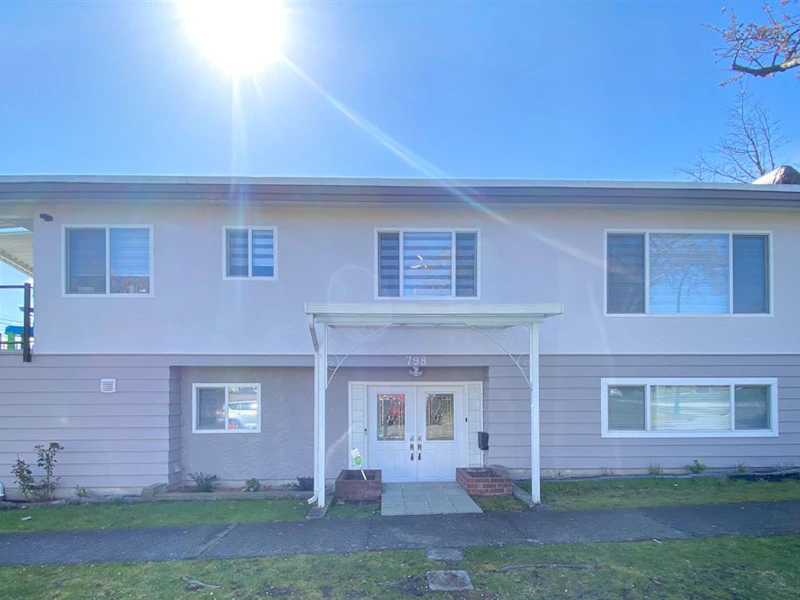 798 W 60th Avenue, Vancouver BC V6P 1Z9