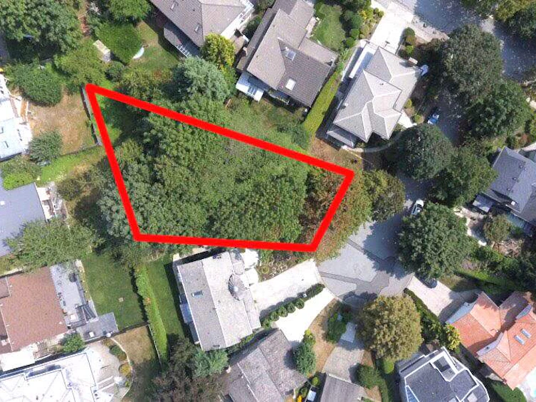 7542 Lindrick Court, Burnaby, BC, V5A 3Y5