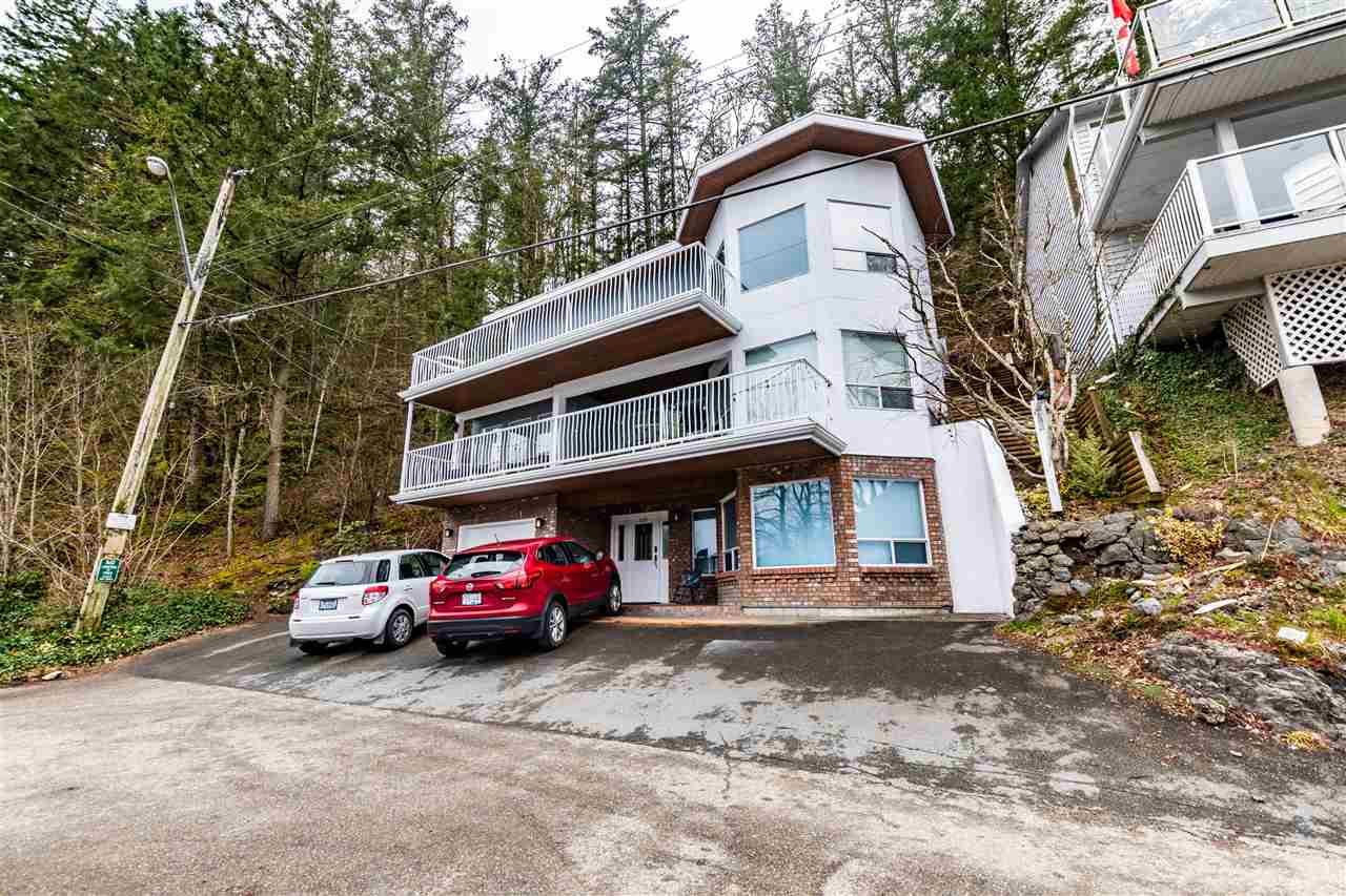 229 Lakeshore Drive, Cultus Lake, BC, V2R 5A5