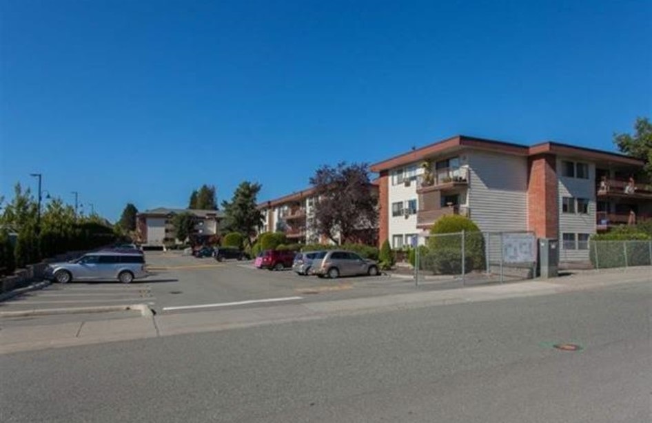 124 1909 Salton Rd  