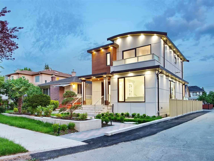 126 E 52nd Avenue, Vancouver, BC, V5X 1G6