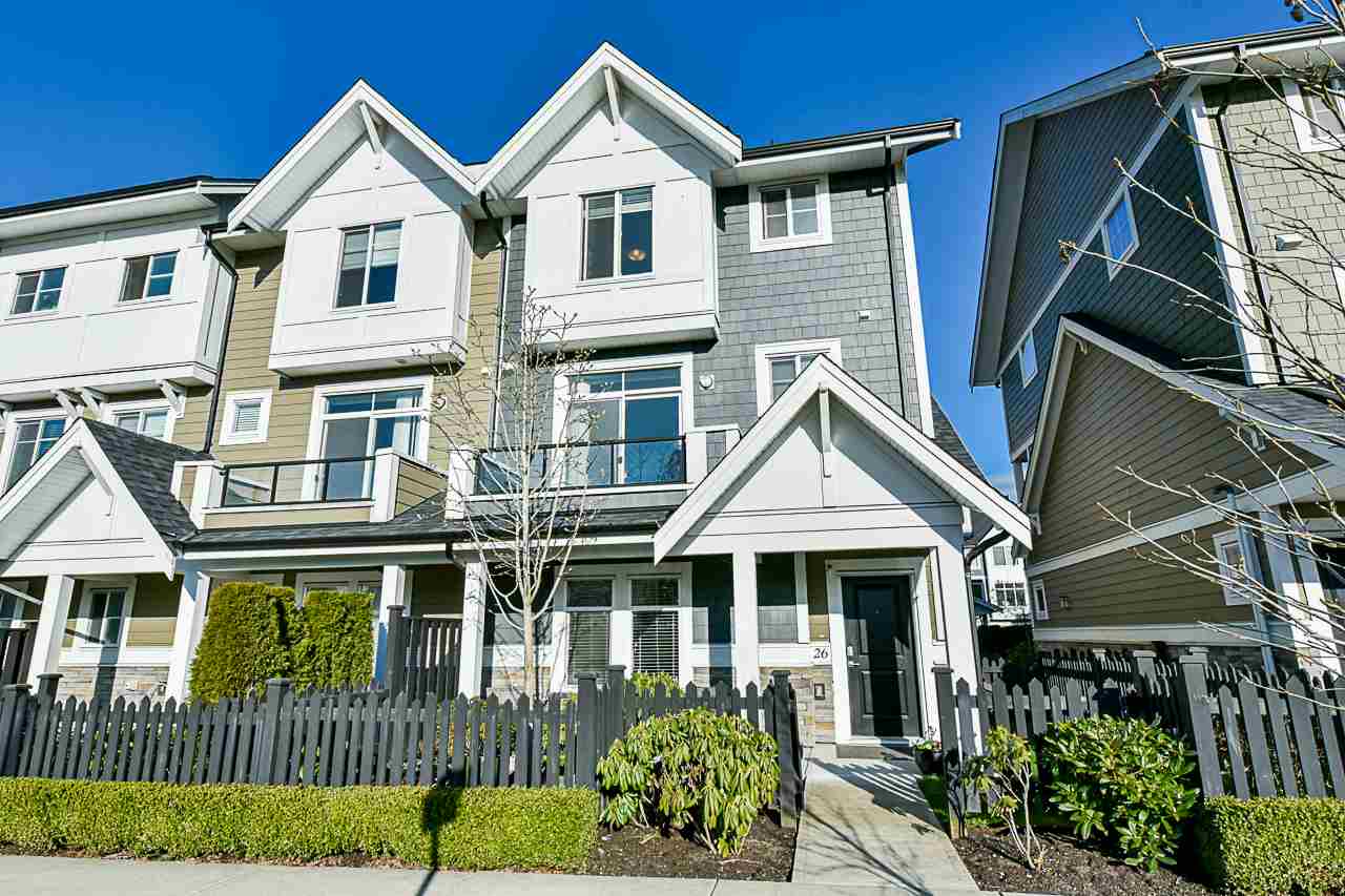 26-7374 194a Street, Surrey, BC, V4N 6P8