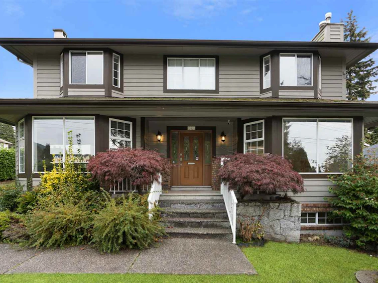 1090 14th Street, West Vancouver, BC, V7T 2R6