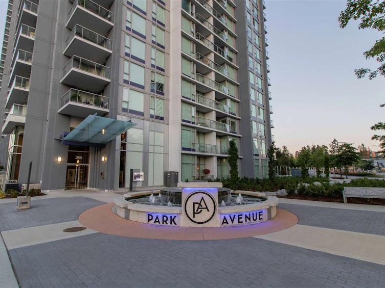 3910-13696 100 Avenue, Surrey, BC, V3T 0L5