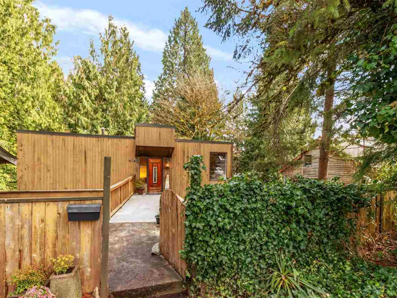 4160 Lynn Valley Road, North Vancouver BC V7K 2T2