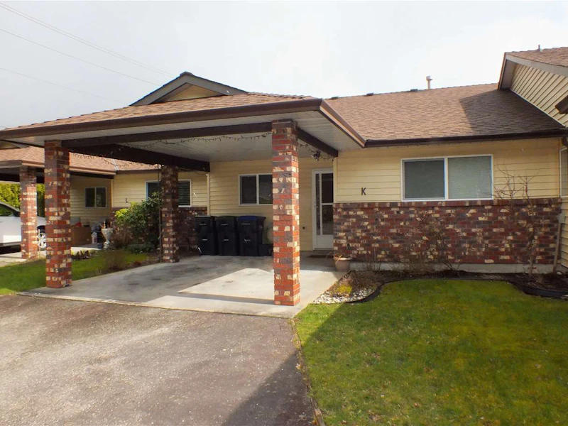 K - 420 Rupert Street, Hope BC V0X 1L3