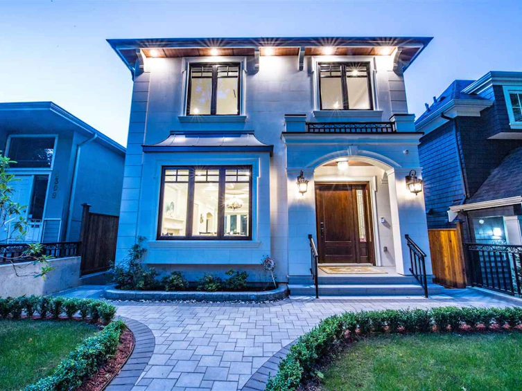 4307 W 13th Avenue, Vancouver, BC, V6R 2V1