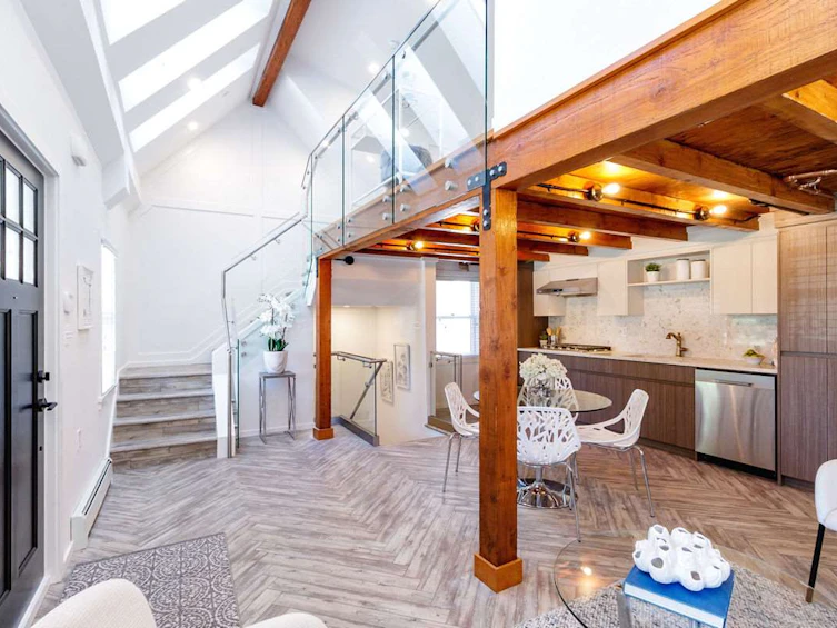 1016 E 7th Avenue, Vancouver, BC, V5T 1P7