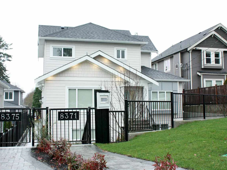 8371 Victoria Drive, Vancouver, BC, V5P 4A8