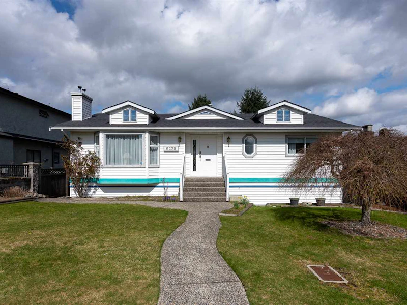 6225 Burns Street, Burnaby BC V5H 1X3
