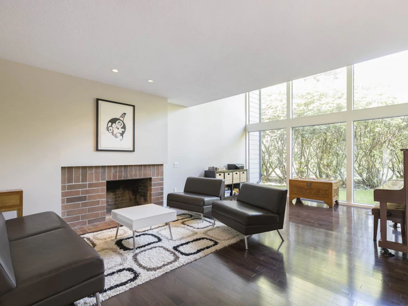 2171 Mcmullen Avenue, Vancouver BC V6L 3B3