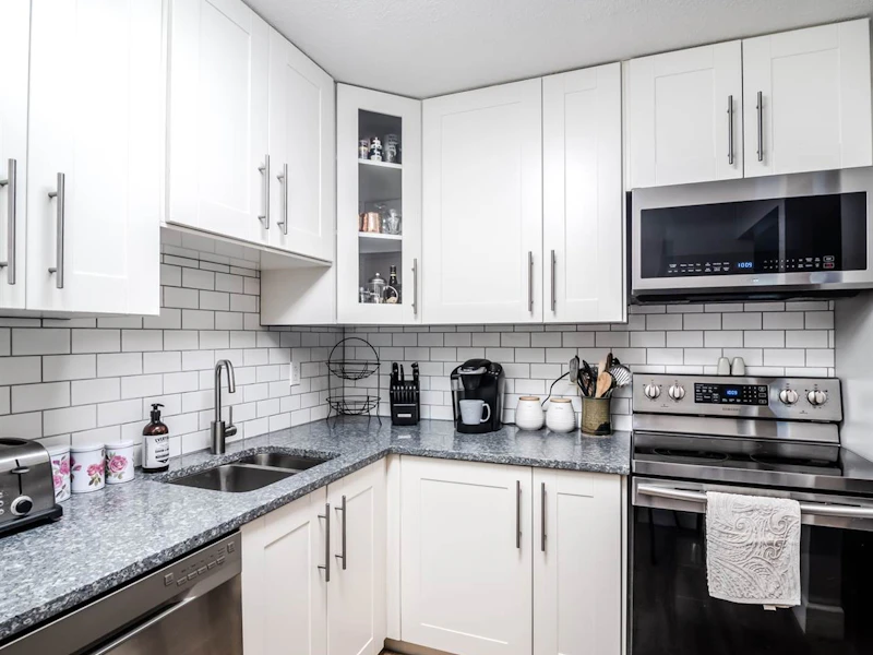 329 - 32850 George Ferguson Way, Abbotsford BC V2S 7K1