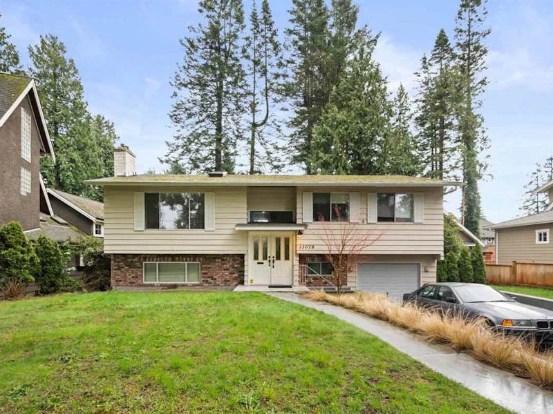 13078 14a Avenue, Surrey BC V4A 1J1