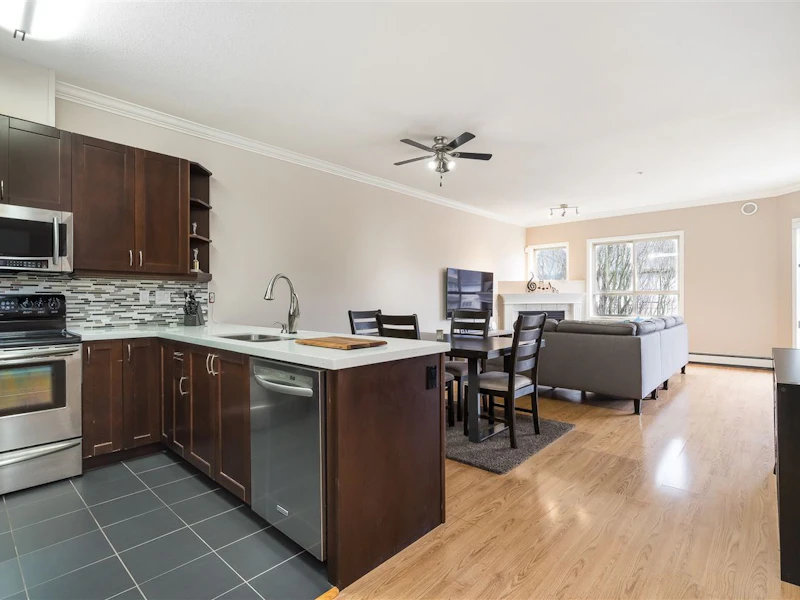 326 - 2109 Rowland Street, Port Coquitlam BC V3C 6J4