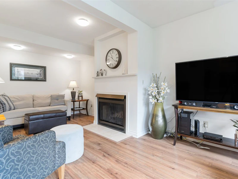 8552 Wilderness Court, Burnaby BC V5A 4B2