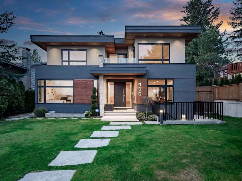 496 W 29th Street, North Vancouver BC V7N 2K1