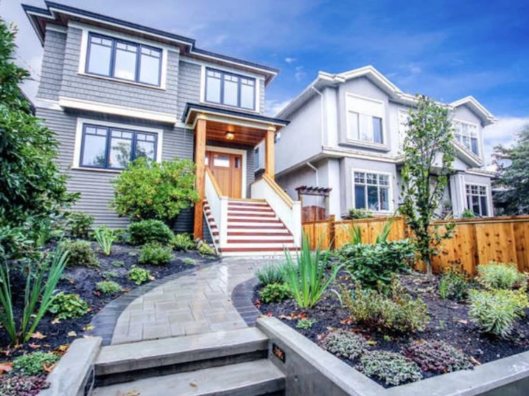 4241 Balkan Street, Vancouver, BC, V5V 3Z4