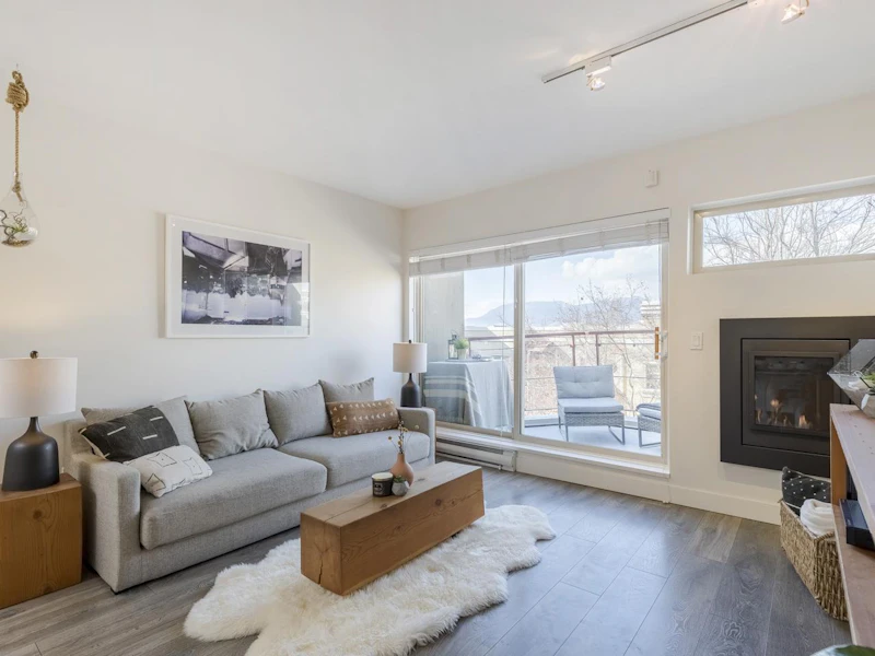 209 - 1195 W 8th Avenue, Vancouver BC V6H 1C5