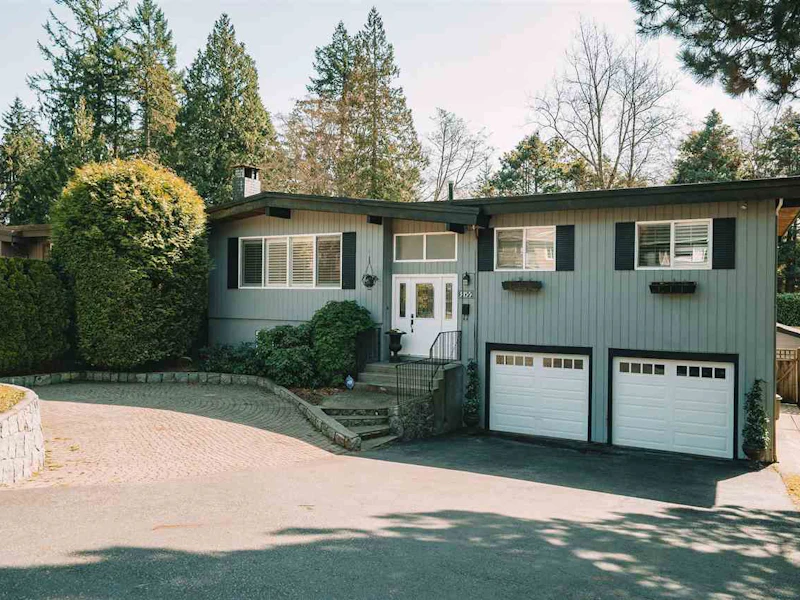 3155 Huntleigh Crescent, North Vancouver BC V7H 1C9