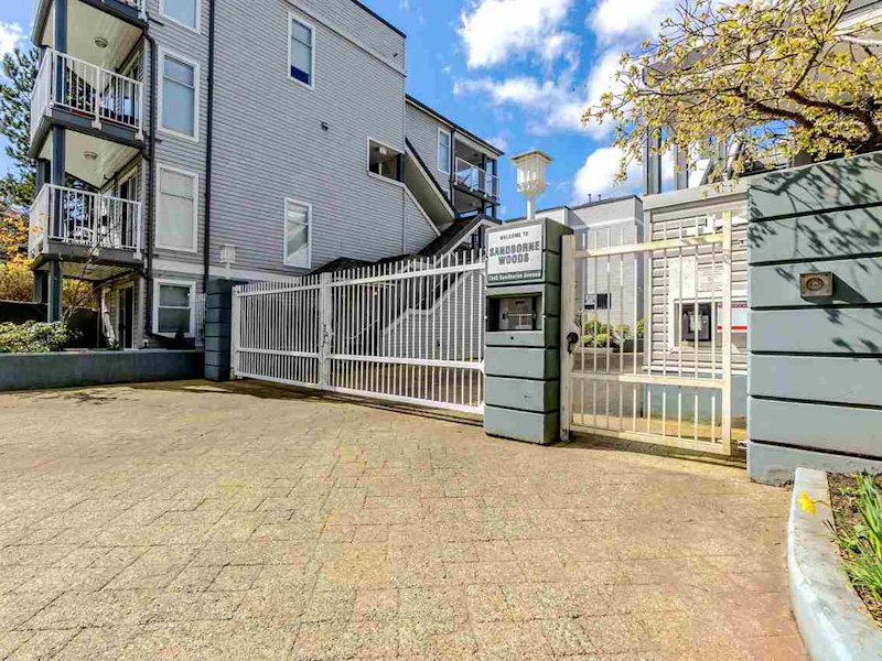 6 - 7345 Sandborne Avenue, Burnaby BC V3N 4W6