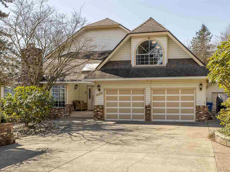 35946 Eaglecrest Place, Abbotsford BC V3G 1E7